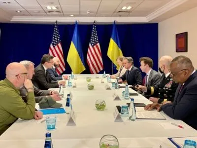 Кулеба та Резніков у Варшаві зустрілися з Держсекретарем США та головою Пентагону