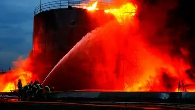 Нефтебаза во Львове после вражеского ракетного удара полностью разрушена - глава ОВА