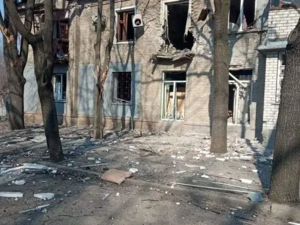 На Луганщине оккупанты повредили 11 домов и расстреляли собственные позиции