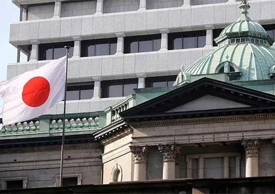 Три найбільших банки Японії в понеділок припинять доларові операції та грошові перекази зі Сбербанком