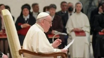 Папа Франциск призвал не забывать об ужасах войны в Украине