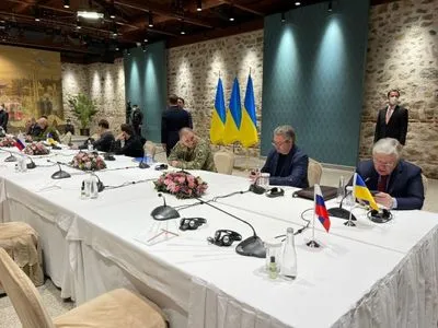 Украинская делегация продолжает работу в Турции, переговорщики рф уехали