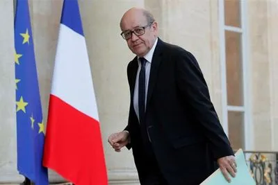Франція висилає 35 російських дипломатів