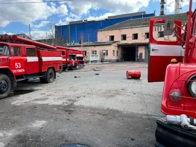 В ГСЧС показали разбитые вдребезги спасательные части в Гостомеле