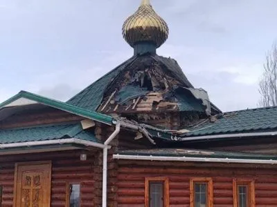 В Луганской области вражеский снаряд попал в церковь: ранены два священника – глава ОВА