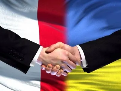 Франція запропонувала Україні оперативну підтримку у розслідуванні військових злочинів