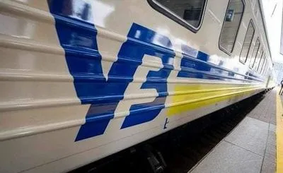 Ворог вдарив по залізниці на Донеччині: заблоковано три евакуаційні поїзди в Слов‘янську та Краматорську