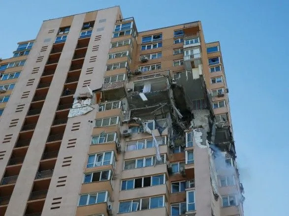 З початку вторгнення окупанти пошкодили в Києві 183 житлові будинки