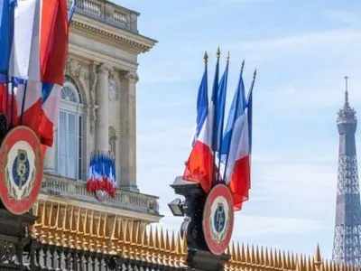 Франция собирает доказательства российских военных преступлений в Украине - Макрон