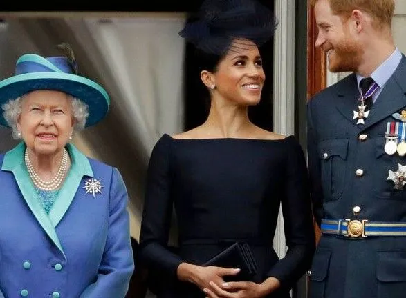 Принц Гаррі з дружиною вперше за два роки побачилися з королевою Єлизаветою II