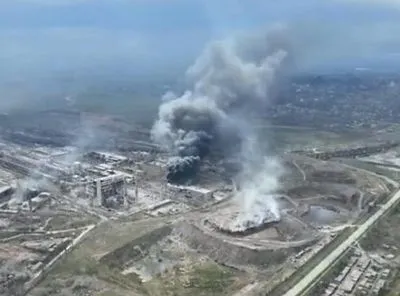 Завод "Азовсталь" у Маріуполі розбомблений та знищений практично повністю – "Азов"