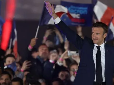 Выборы во Франции: Макрон побеждает Ле Пен во втором туре, что позволит ему стать на второй срок