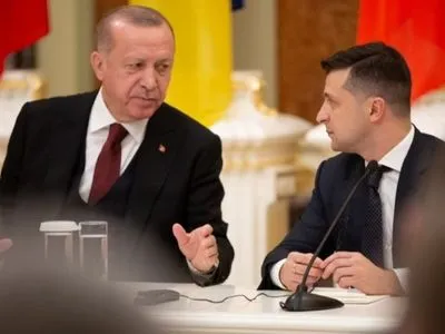 Перед перемовинами Ердогана з путіним: Зеленський нагадав президенту Туреччини про необхідність евакуації з Маріуполя