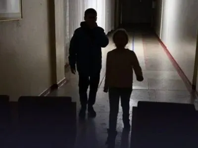 Денисова призвала эвакуировать в Херсоне 58 детей-сирот и детей, лишенных родительской опеки, которые скрываются в подвале местной церкви