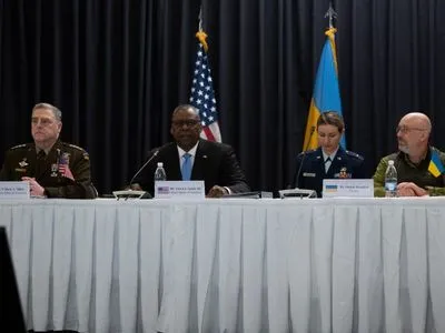 Министры обороны США и стран НАТО создают контактную группу по самообороне Украины