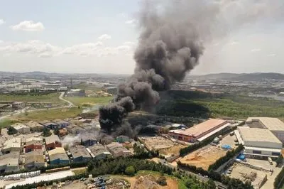 Внаслідок вибуху на лакофарбовому заводі у стамбульському районі Тузла загинули троє осіб