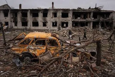 Позиция Украины абсолютно четкая – каждый российский преступник должен быть наказан: Зеленский показал фотографии разрушений