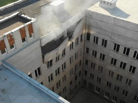 Харків: окупанти обстріляли міську лікарню та житлові будинки