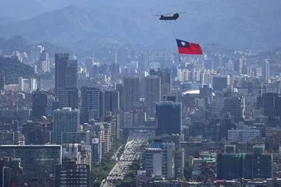 США та Британія обговорили заходи для зниження ризику війни з Китаєм через Тайвань - Financial Times