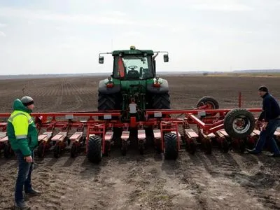 "Кадирівці" викрали з України агротехніку на мільйони, але не спромоглися використати - CNN