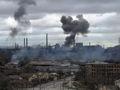 Танки, бронетехника и десант из катеров: в "Азове" рассказали о штурме завода