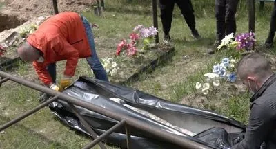 В Киевской области нашли тела 4 мирных жителей убитых оккупантами, среди них ребенок