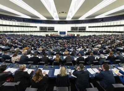 Європарламент сьогодні проголосує дві резолюції стосовно війни рф проти України