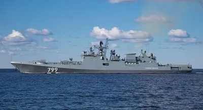 Рашистский фрегат "Адмирал Макаров" горит у острова Змеиный - СМИ