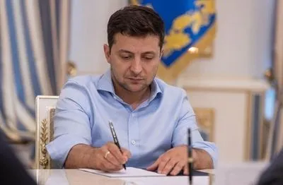 Зеленский подписал закон о десоветизации законодательства – Стефанчук