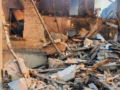 Вражеский удар по школе в Луганской области: известно о 2 погибших, количество жертв уточняется