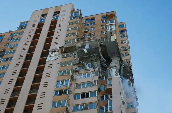 В Киеве из-за обстрелов повреждено более 200 жилых домов