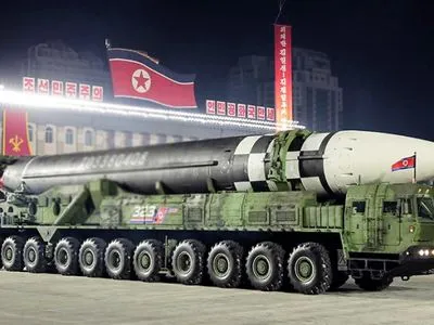 Северная Корея запустила баллистическую ракету