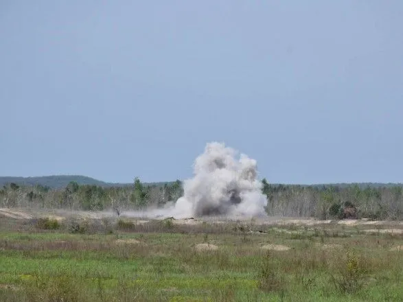 Сумскую область дважды обстреляли с территории россии: пограничники зафиксировали 10 разрывов ракет