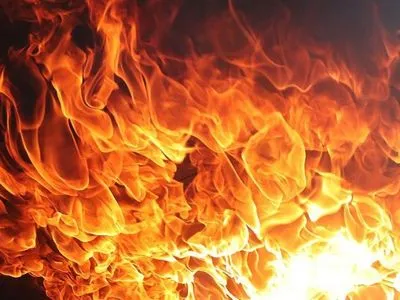 В Харьковской области из-за вражеских обстрелов произошло три пожара, погибла пожилая женщина