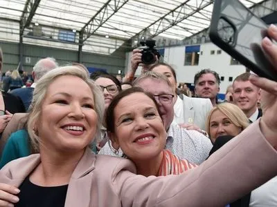 Выборы в Северной Ирландии: впервые в истории победила партия "Шинн Фейн"