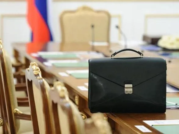 Пять российских губернаторов подали в отставку в один день