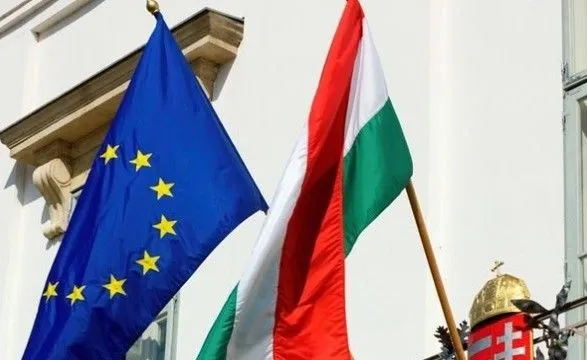 Переговори ЄС та Орбана щодо російської нафти відклали – Bloomberg