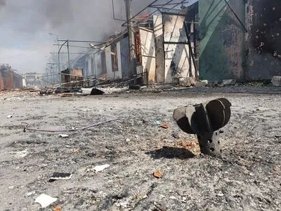 На Луганщині окупанти з міномета обстріляли гумтранспорт