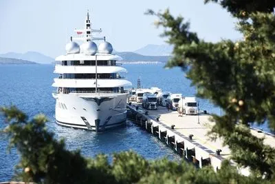 В Испании обнаружили яхты и другие активы 15 попавших под санкции российских олигархов