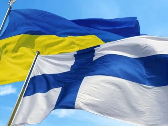 Зеленский поздравил президента Финляндии с решением вступить в НАТО