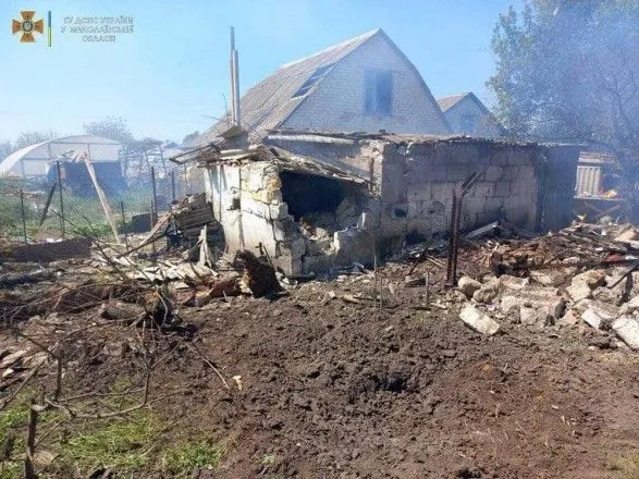 Обстріли Миколаївщини: за добу окупанти поранили 13 людей