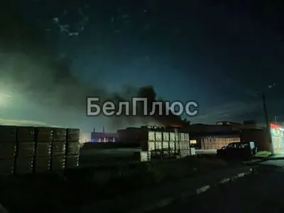 В российском белгороде сообщили о новом ЧП: в небе черный дым и есть запах гари