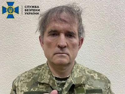 У Росії заявили, що «вивчать питання» обміну захисників Маріуполя на Медведчука