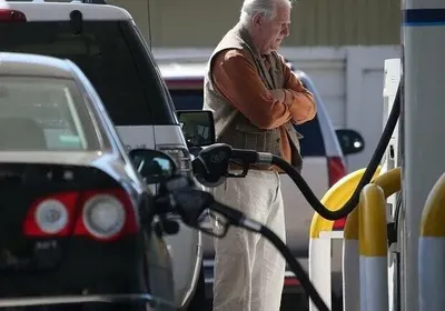Из-за жалоб на заоблачные цены топлива начали проверки на заправках