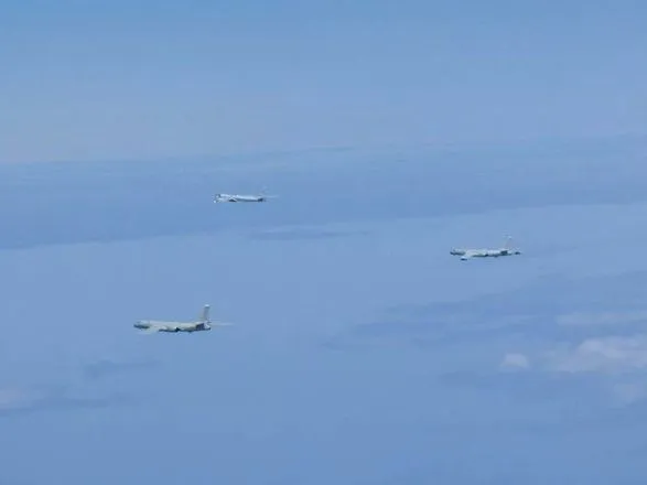 росія та Китай провели політ стратегічних бомбардувальників під час візиту Байдену до Токіо
