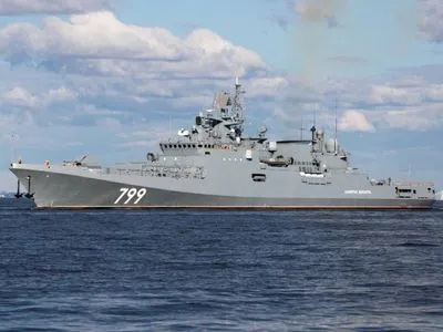 Угроза ударов сохраняется: россия держит в Черном море два ракетных корабля