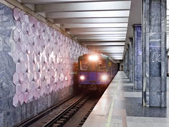 После трехмесячного перерыва: в Харькове возобновили работу метро