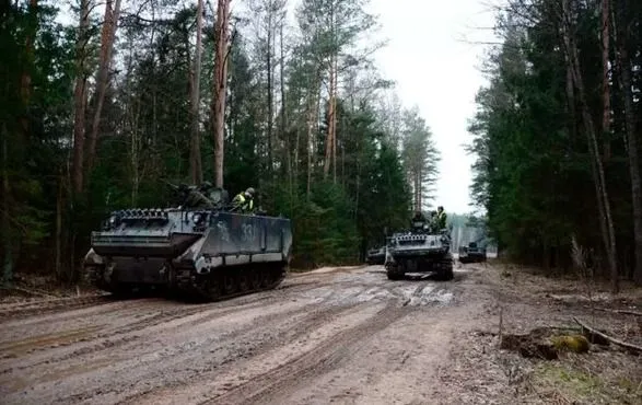 Бронеавтомобили, грузовики и внедорожники: Литва отправит Украине новую партию военной техники