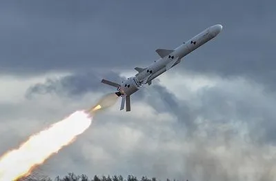Окупанти запустили чотири крилаті ракети по Запоріжжю, одну з них збила ППО
