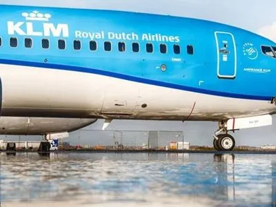 Компанию KLM будут судить за недостоверную рекламу об экологичности авиарейсов